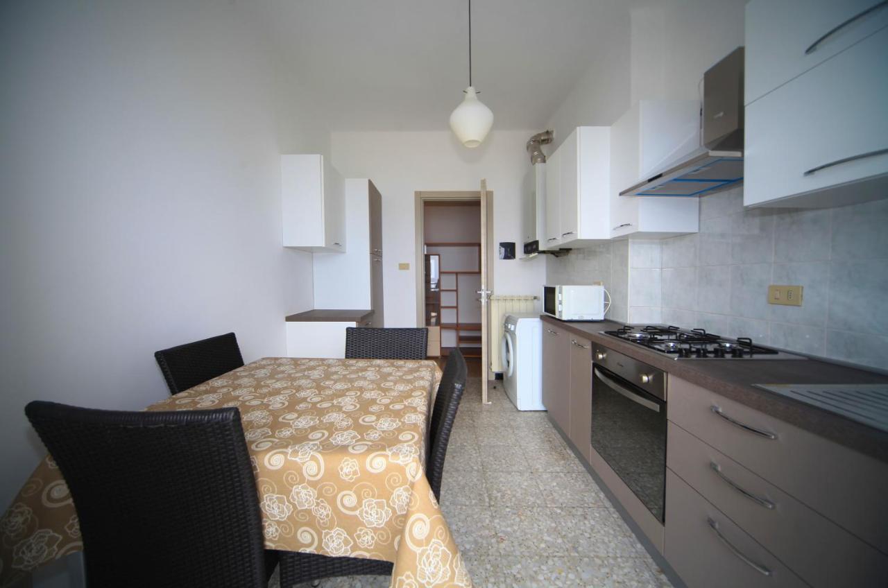 Appartamento Frontemare Marina dʼMarina dʼAndora Exteriör bild